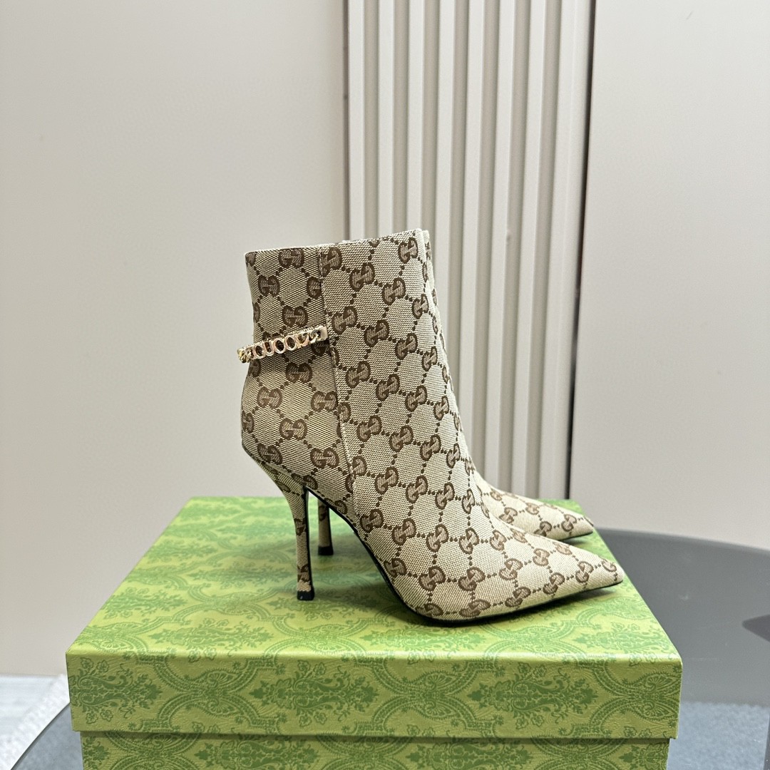 Gucci Women's Bombshell boots in beige GG canvas