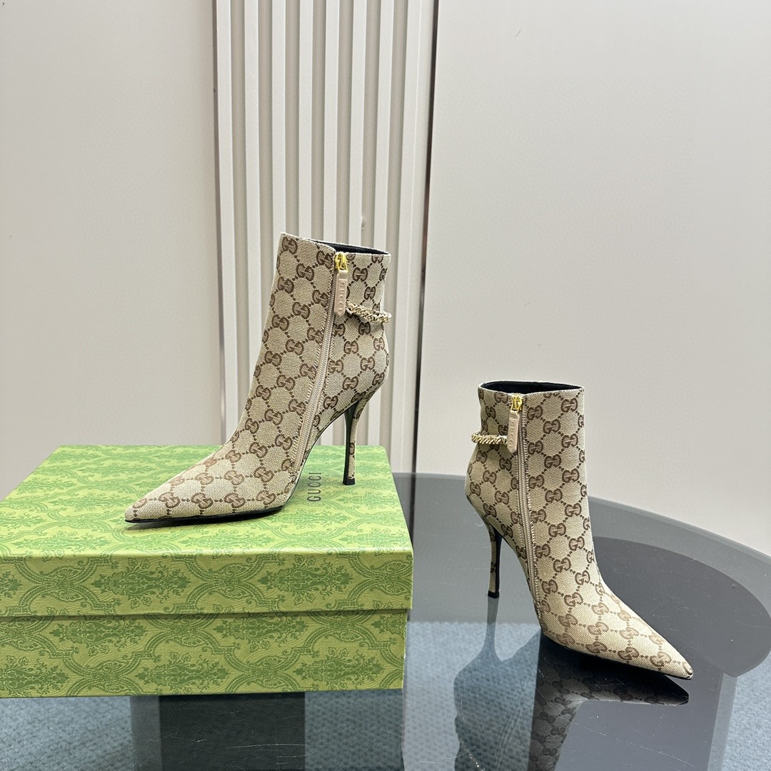 Gucci Women's Bombshell boots in beige GG canvas