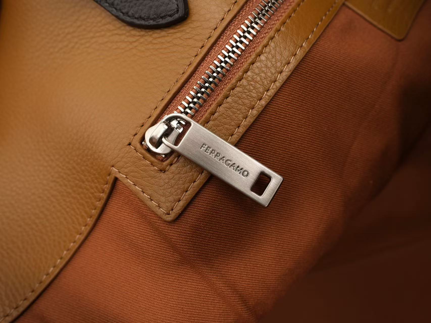 Ferragamo Hug Soft Bicolor Leather Shoulder Bag in moss green Black