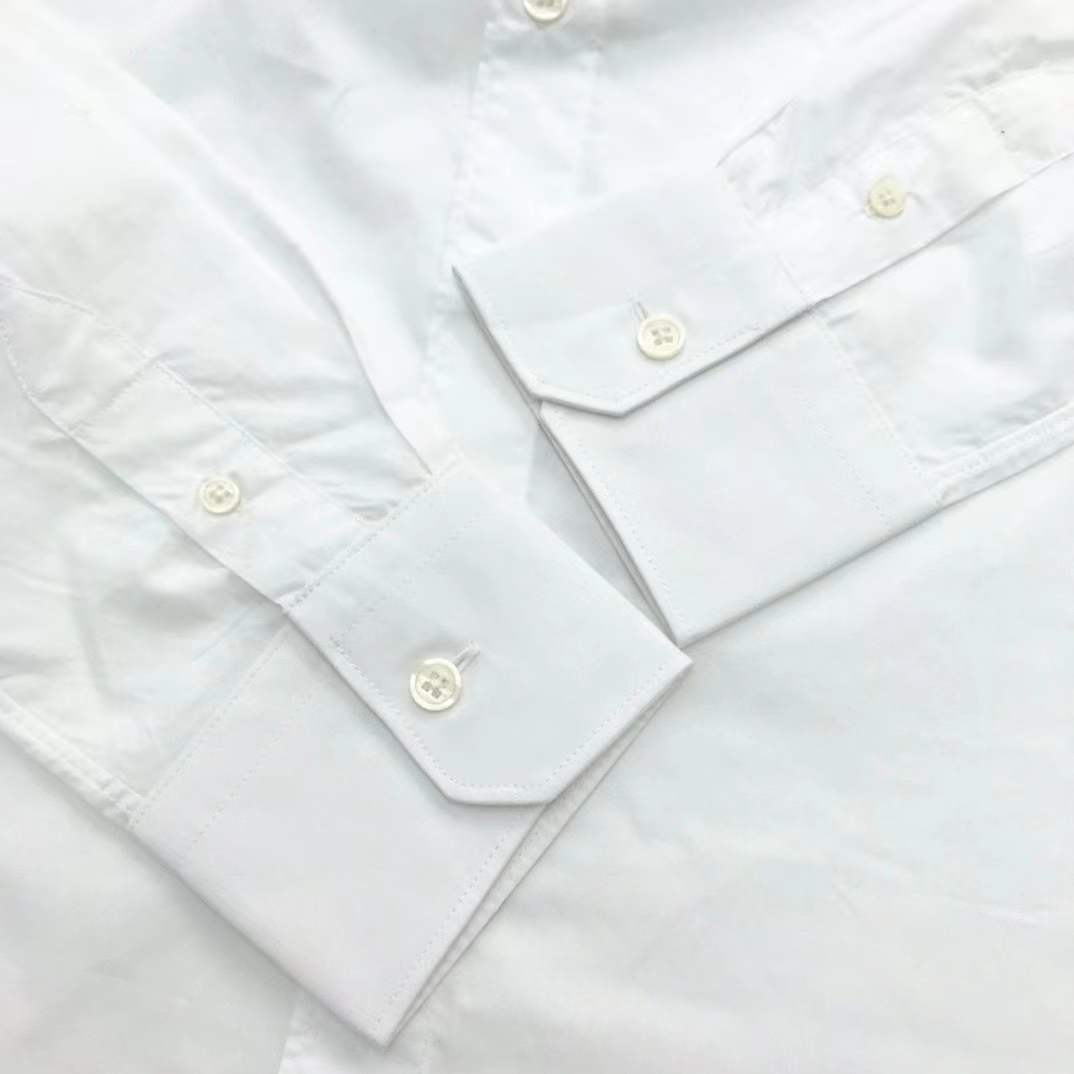 LV white long-sleeved shirt