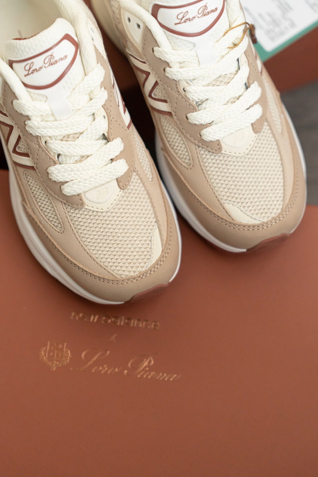 Loro Piana x New Balance Sneaker beige