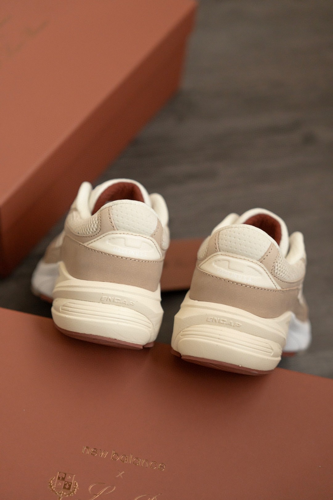 Loro Piana x New Balance Sneaker beige