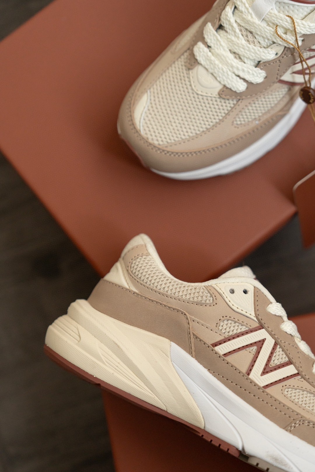 Loro Piana x New Balance Sneaker beige
