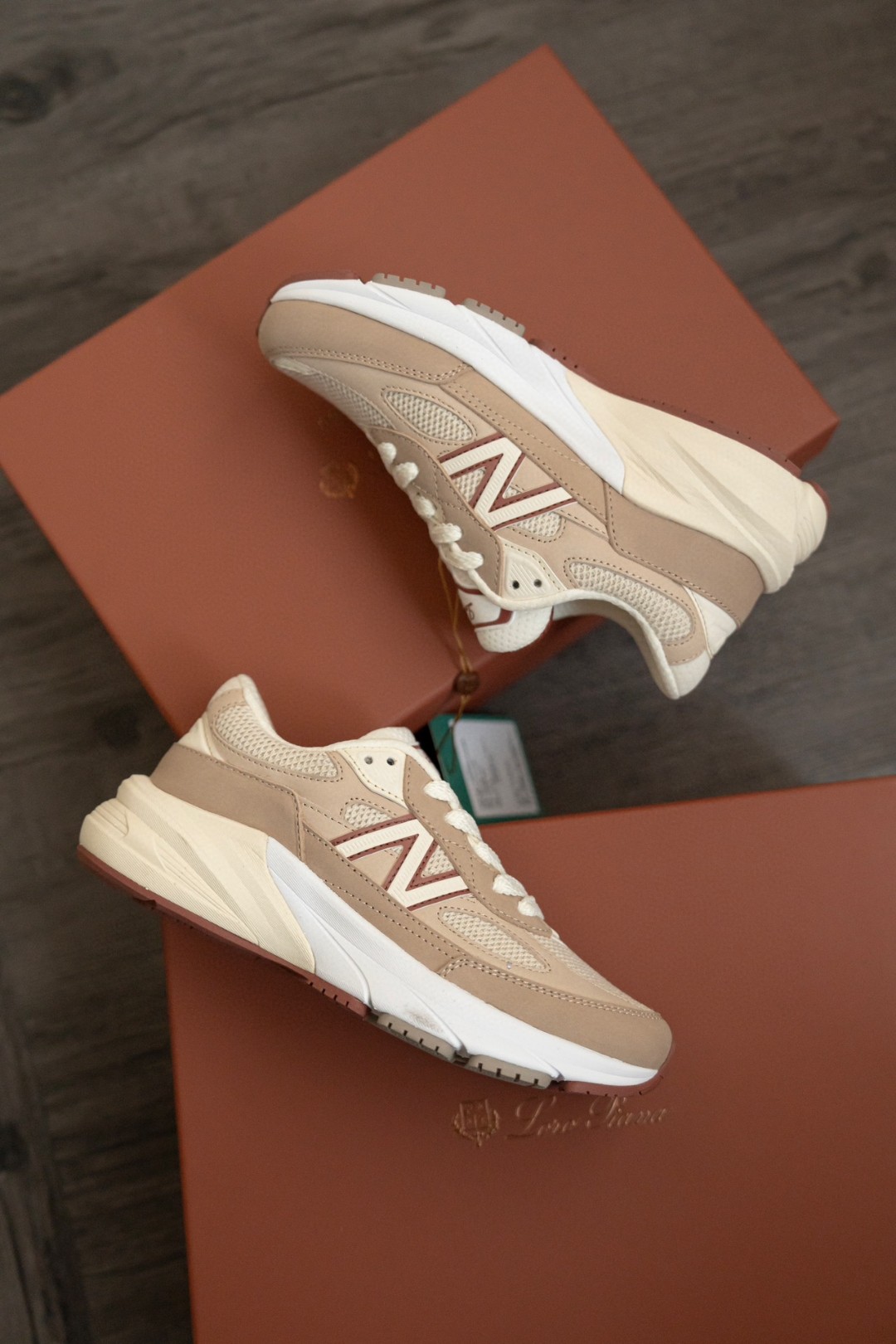 Loro Piana x New Balance Sneaker beige