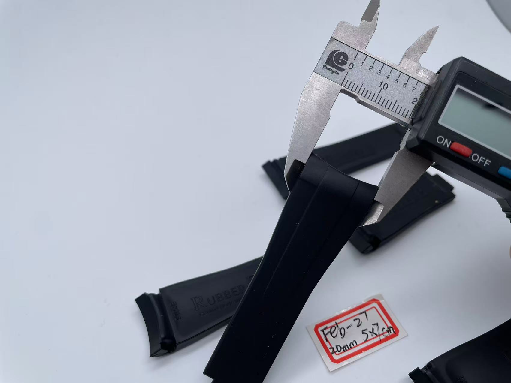 Submariner and Daytona watch model 20mm 5x7cm