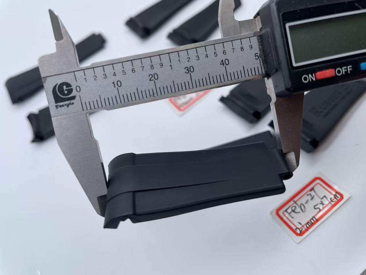 Submariner and Daytona watch model 20mm 5x7cm