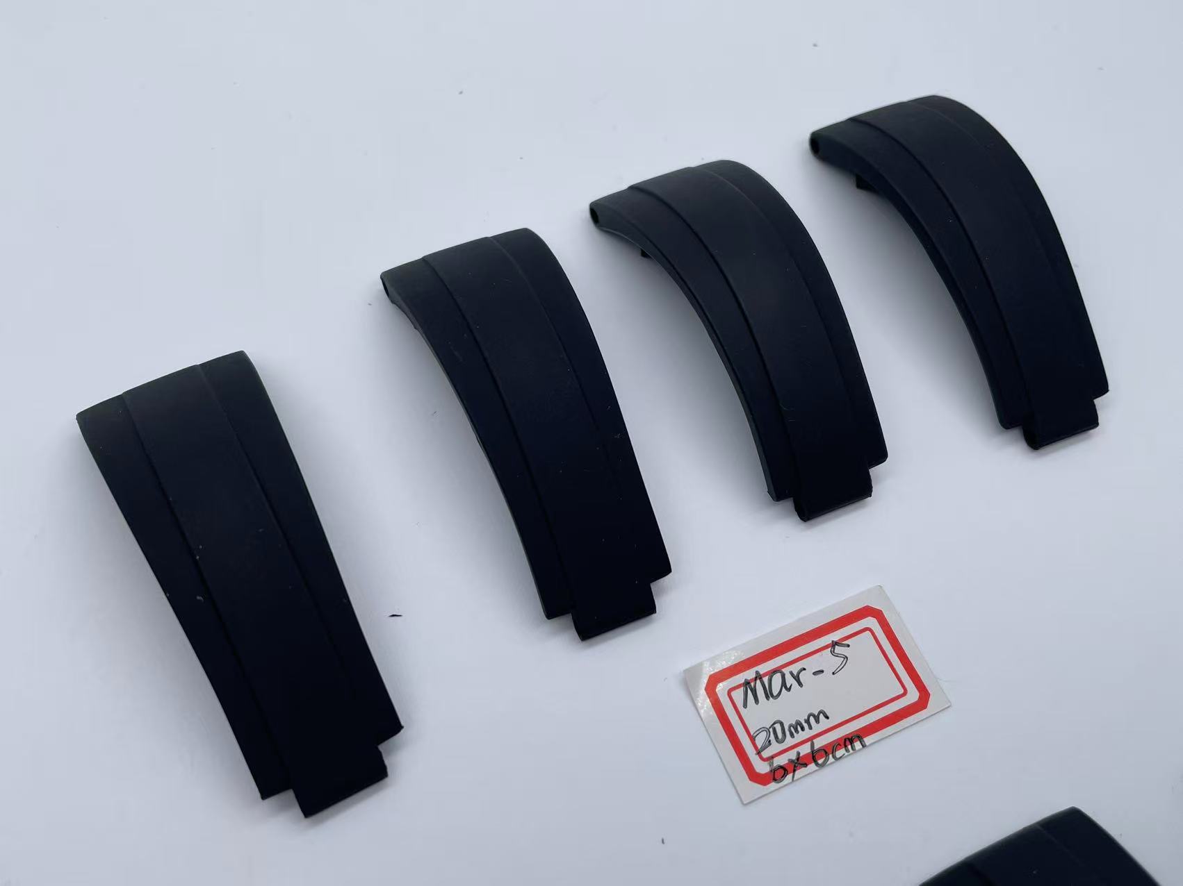 OysterFlex Black Rubber Strap 20mm 6x6cm