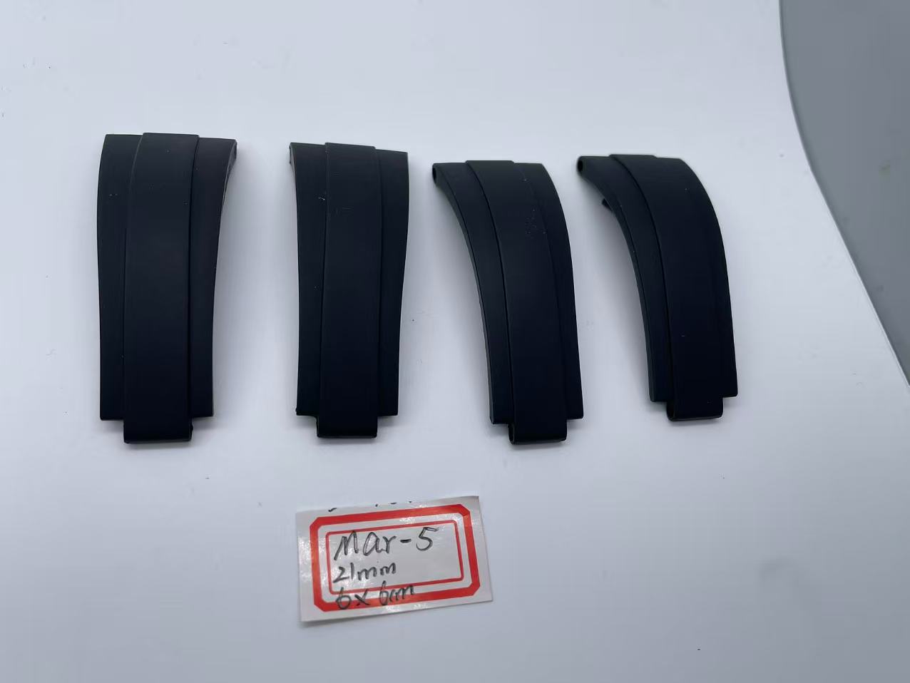 OysterFlex Black Rubber Strap 20mm 6x6cm