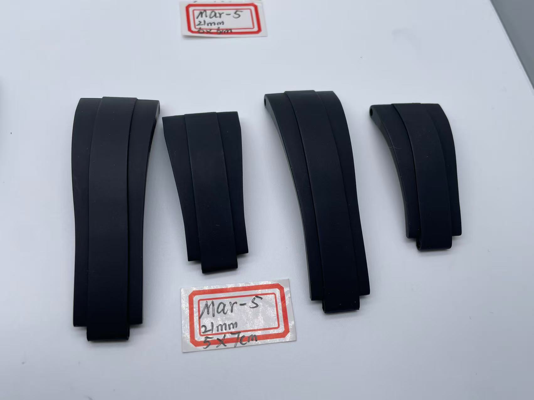 OysterFlex Black Rubber Strap 20mm 6x6cm