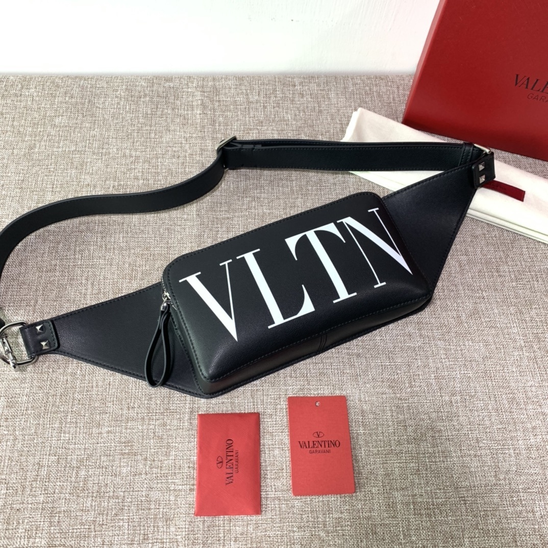 Valentino Garavani VLTN belt bag