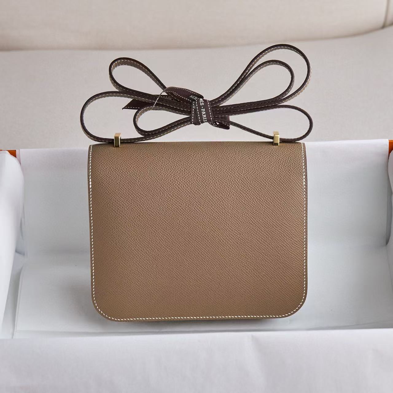 Hermès Constance 18 Shoulder Bag in Etoupe Epsom leather with gold hardware