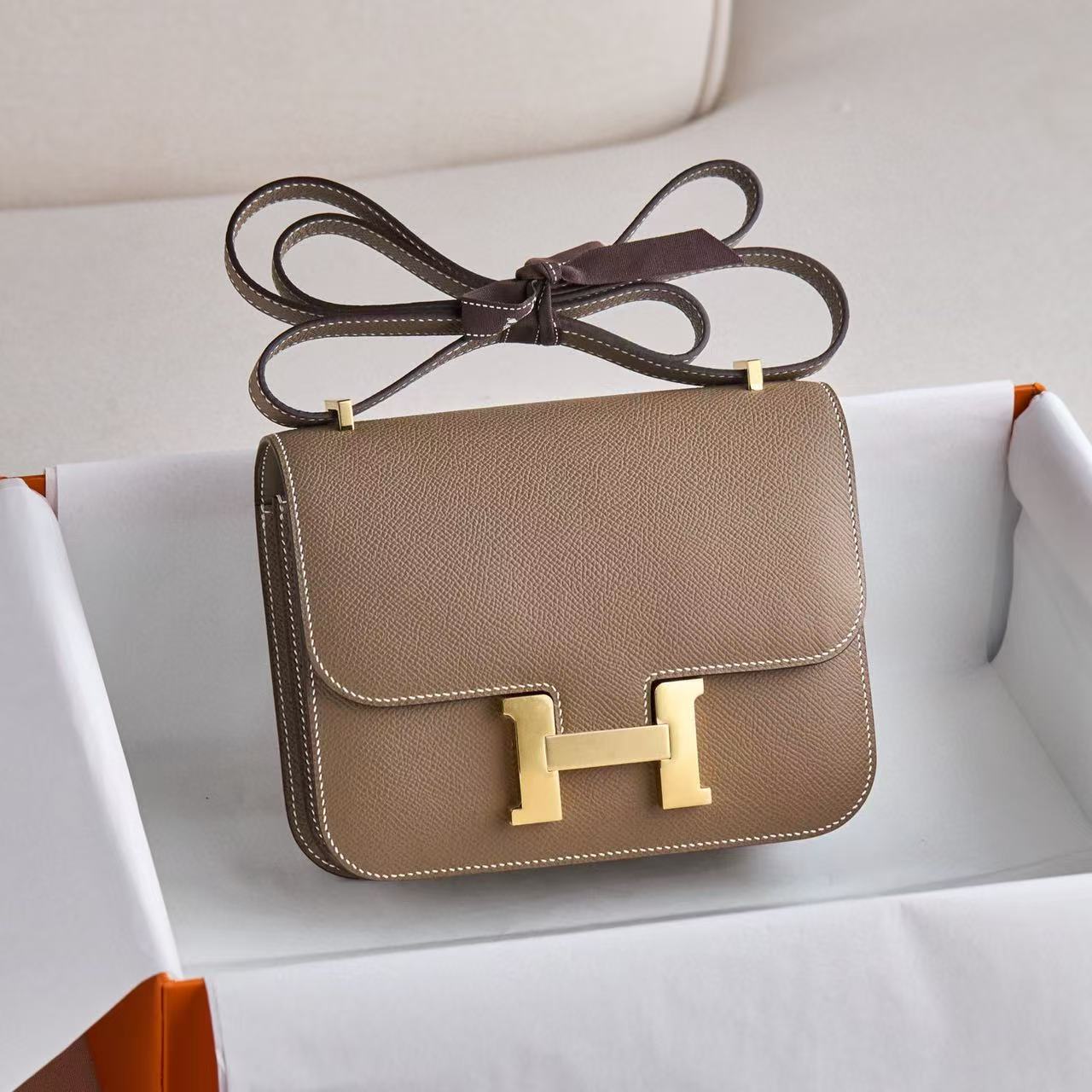 Hermès Constance 18 Shoulder Bag in Etoupe Epsom leather with gold hardware