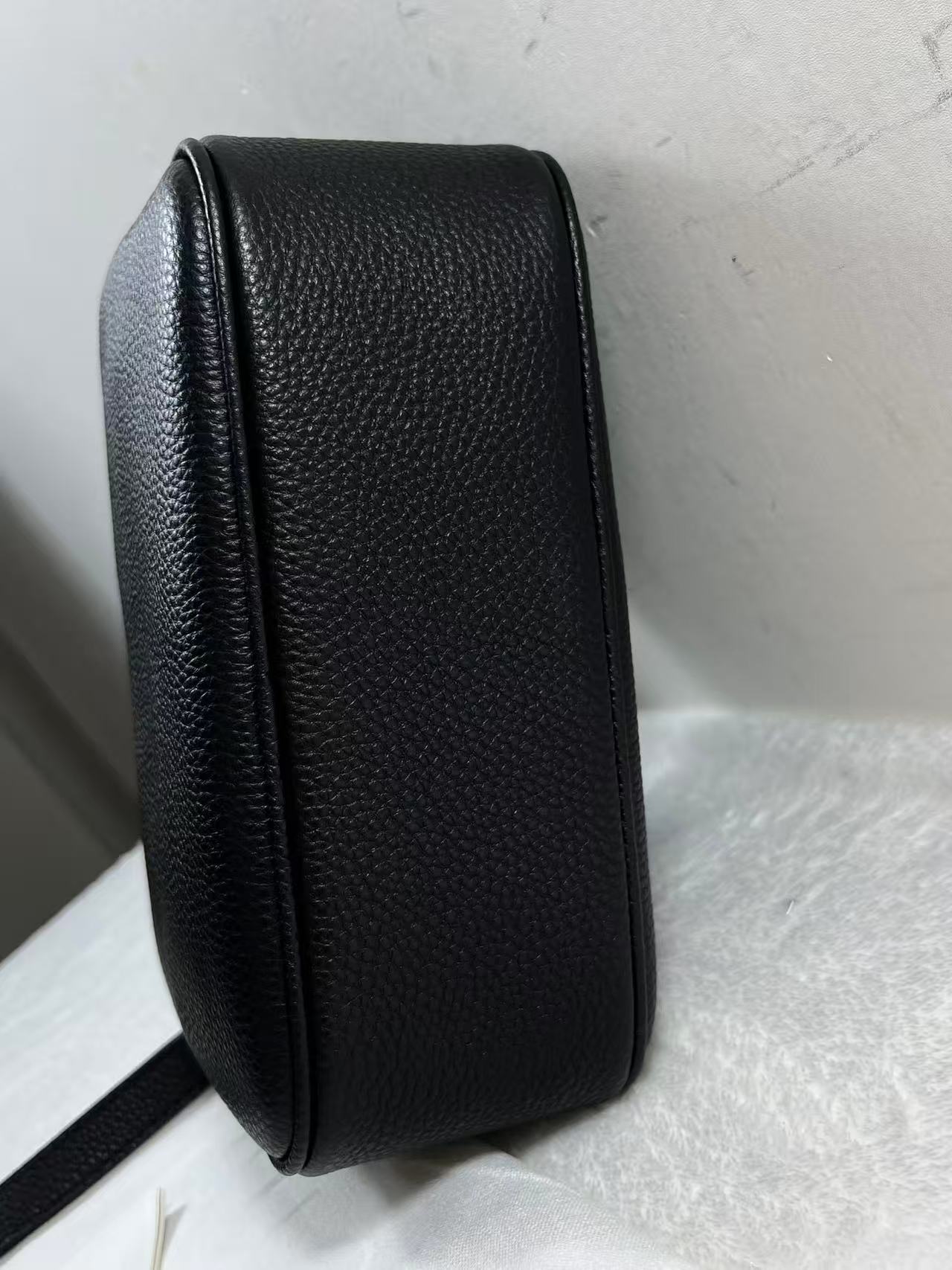 Gucci Leather Soho Small Disco Shoulder Bag Black Camera bag