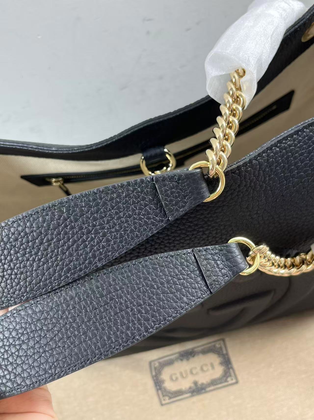 Gucci Black Pebbled Leather Medium bag