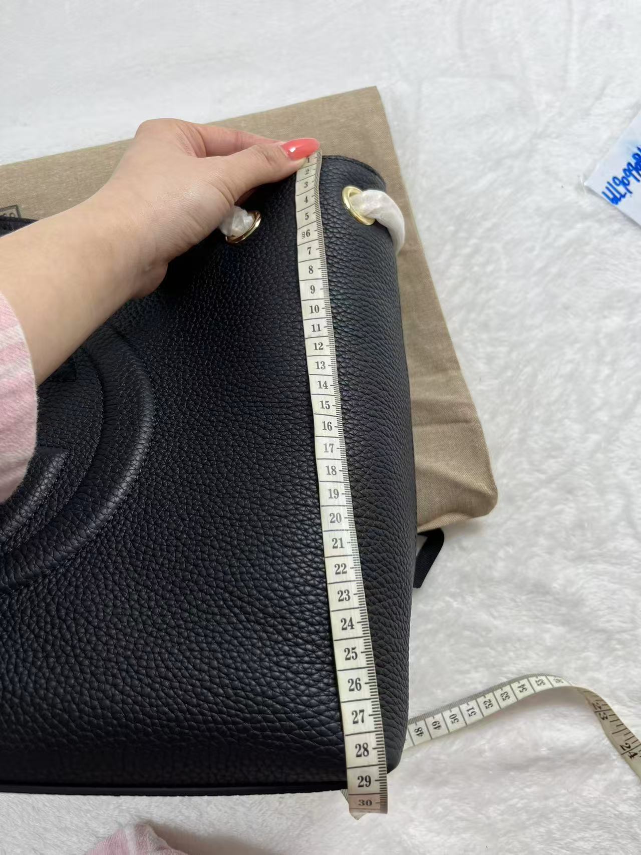 Gucci Black Pebbled Leather Medium bag