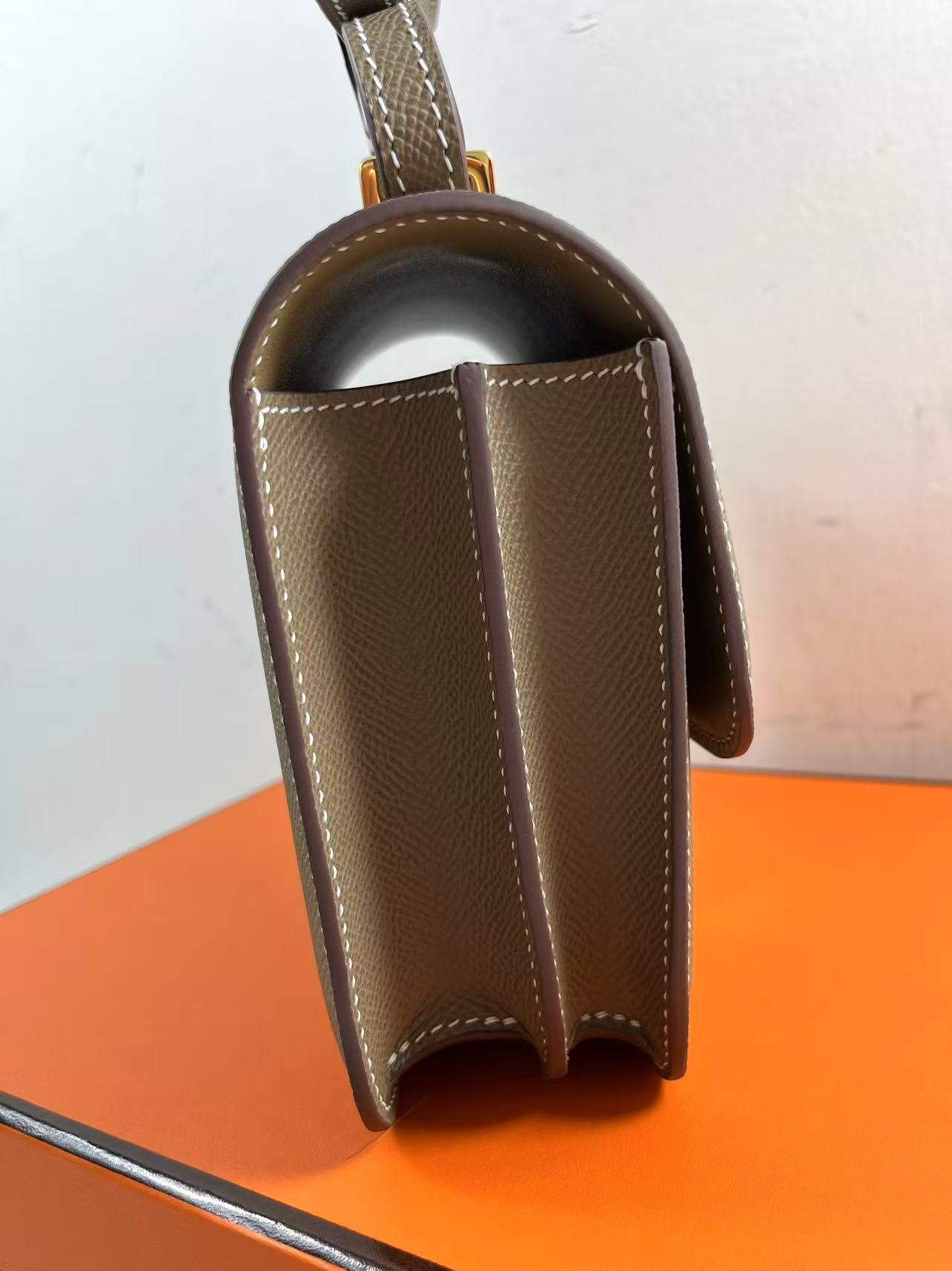 Hermès Constance 18 Shoulder Bag in Etoupe Epsom leather with gold hardware