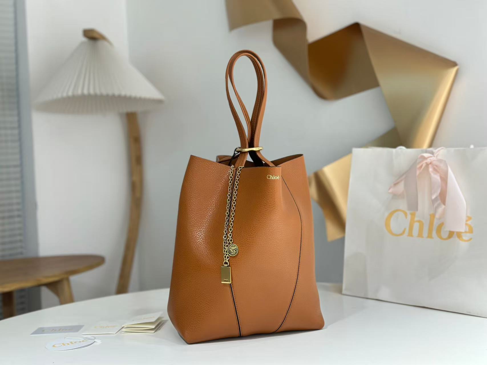 Chloe Spin tote bags in cognac brown
