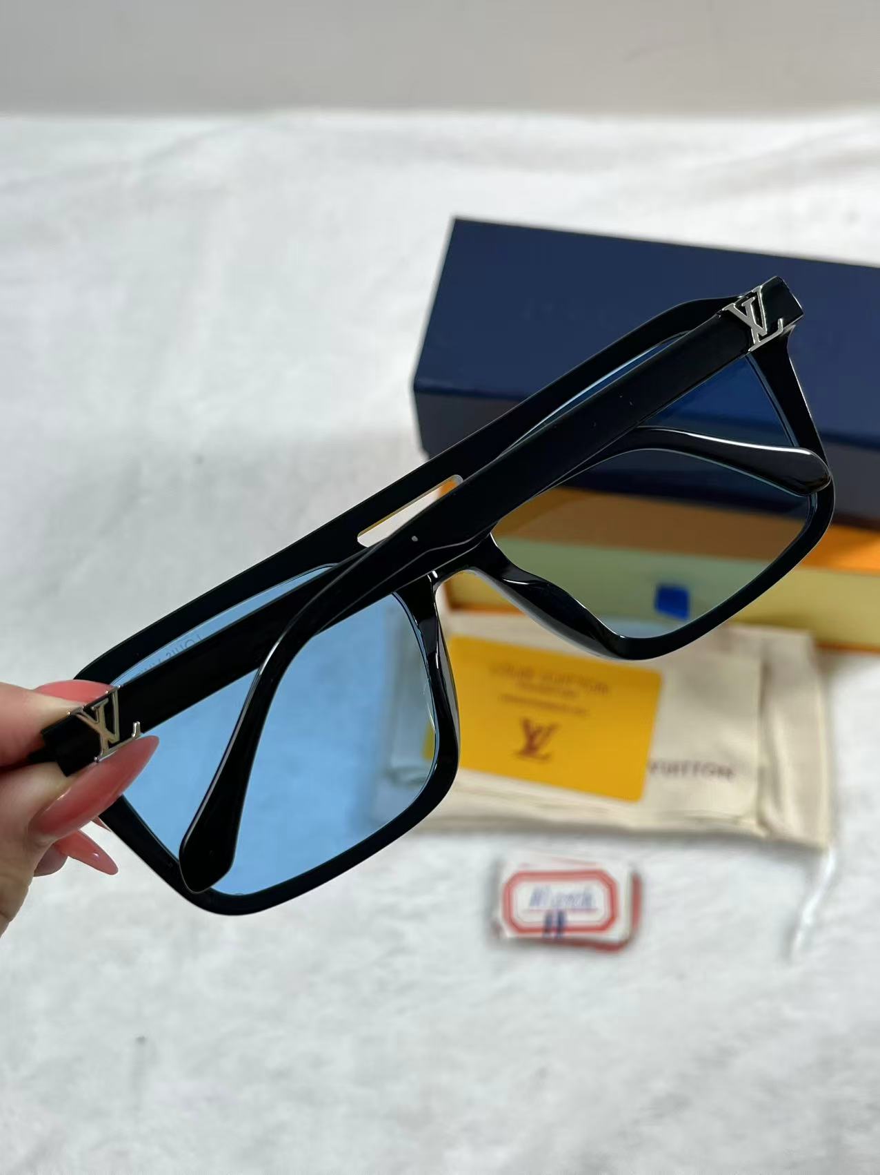 LV Z3120U IV Hit Large Square Sunglasses Blue