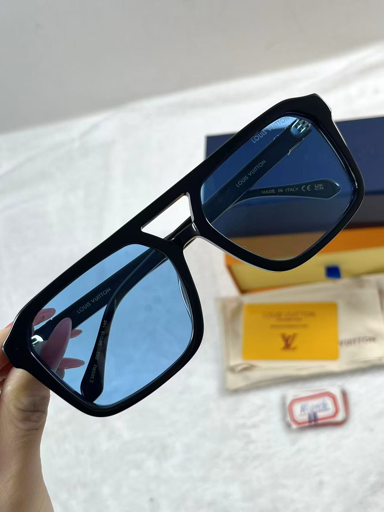 LV Z3120U IV Hit Large Square Sunglasses Blue