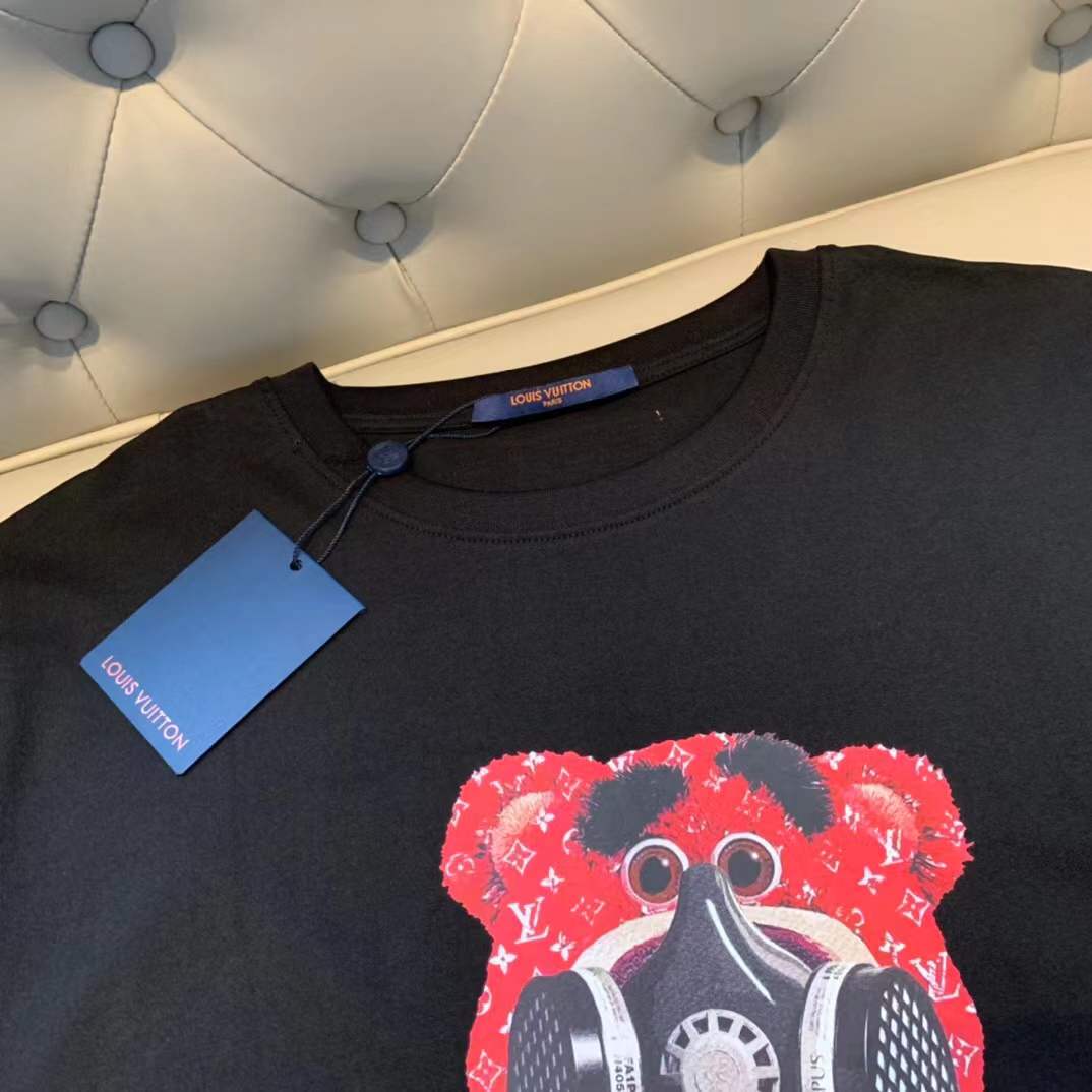 LV black cotton t-shirt is a Philipp Plein teddy bear graphic t-shirt