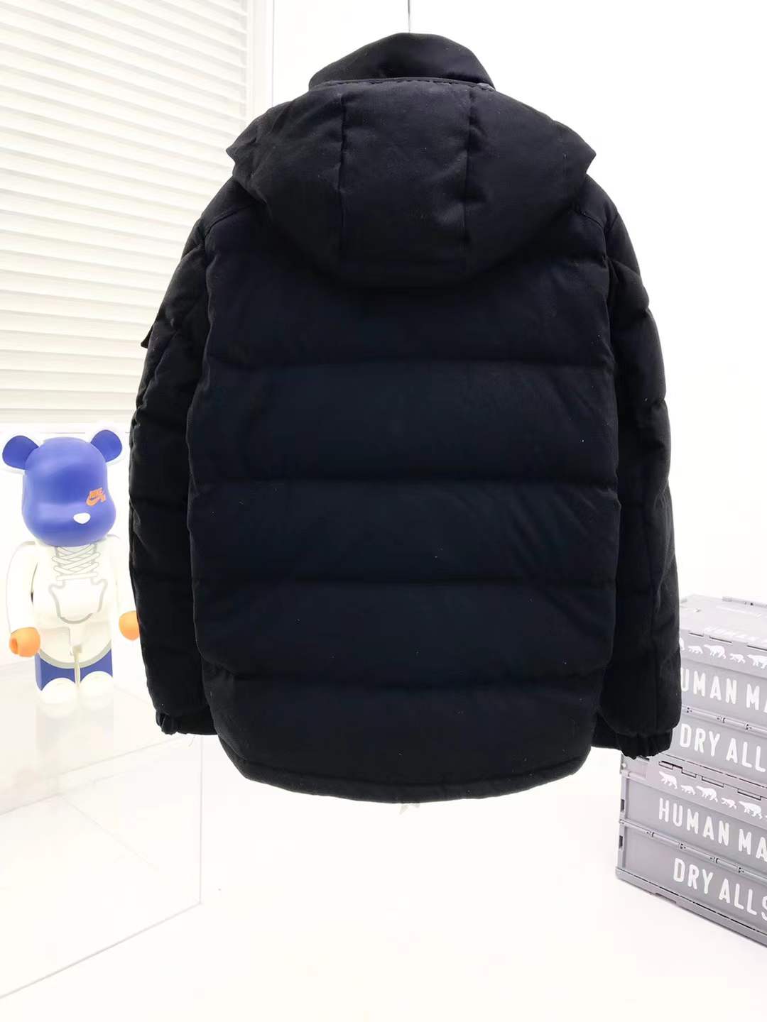 Moncler Montgenevre short down jacket