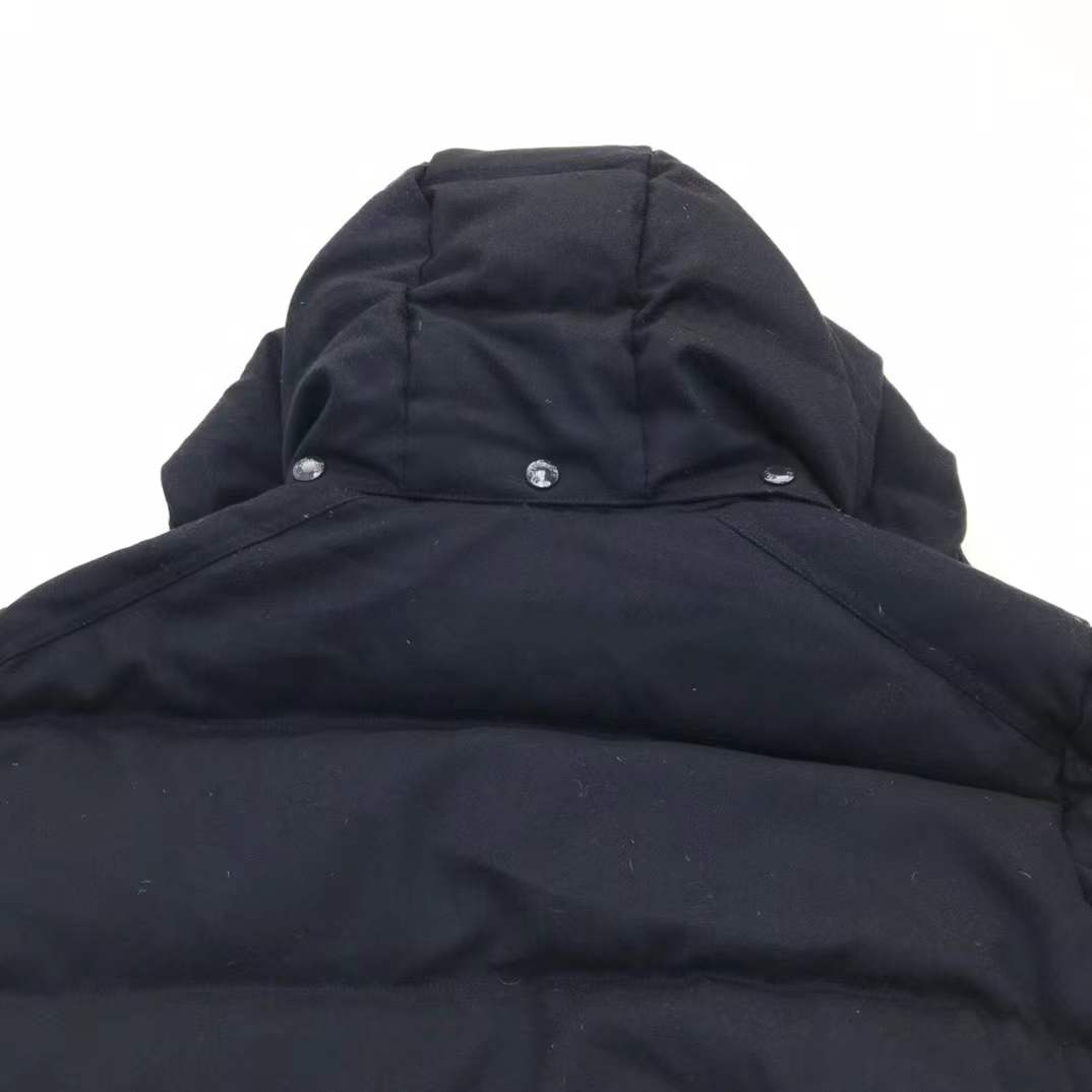 Moncler Montgenevre short down jacket