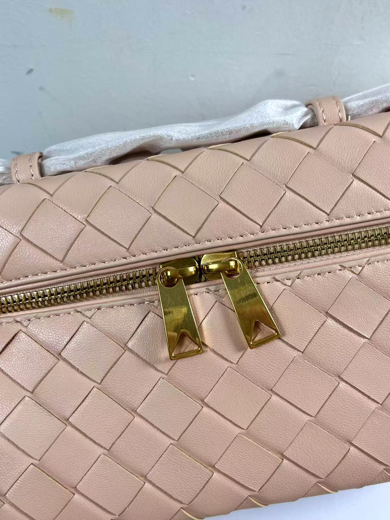 Bottega Veneta Bang Bang Vanity Case | Neiman Marcus