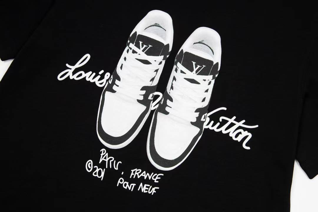 LV cotton t-shirt featuring a graphic print of shoes on the front