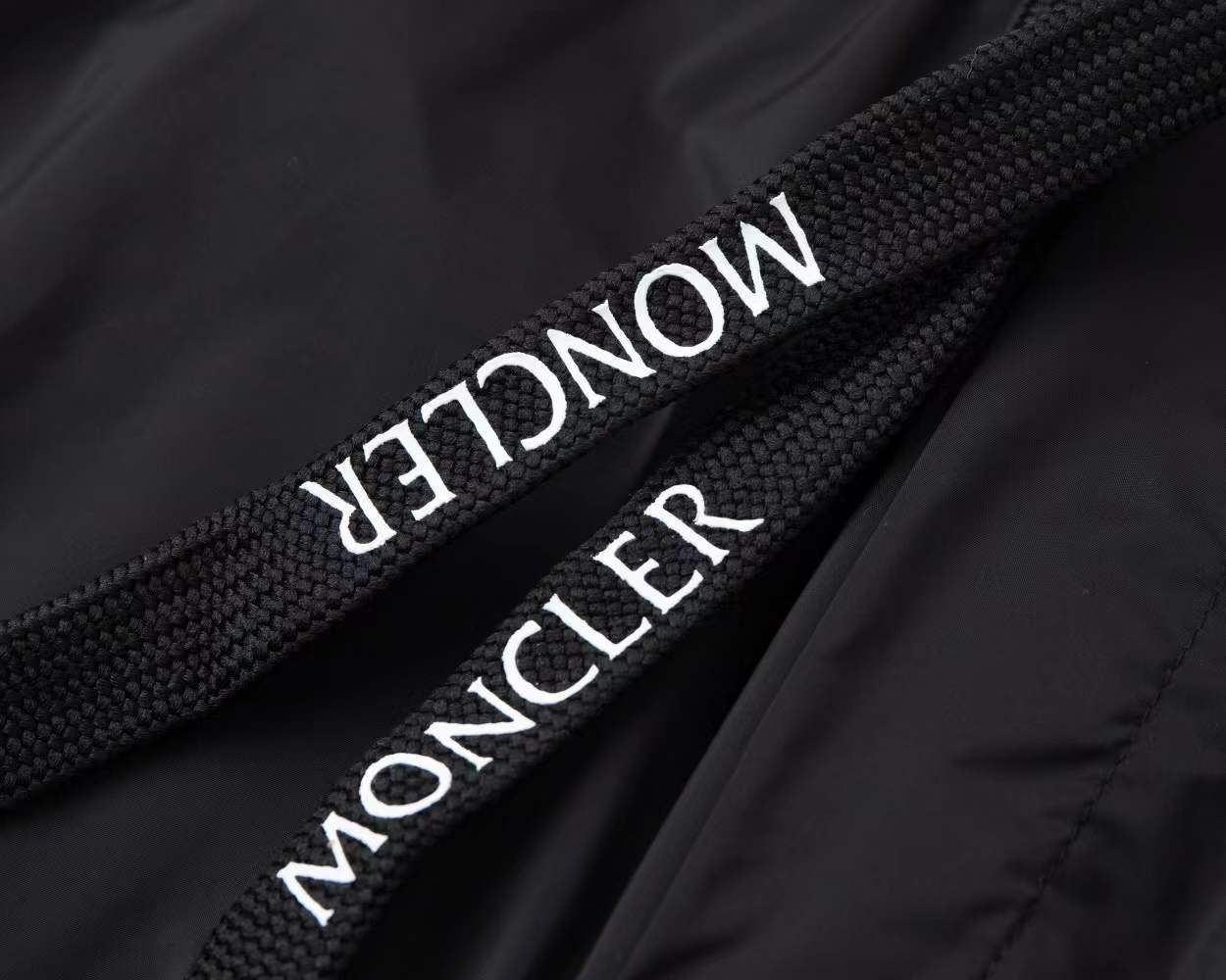 Moncler logo-patch shorts are designed for casual or swimwear