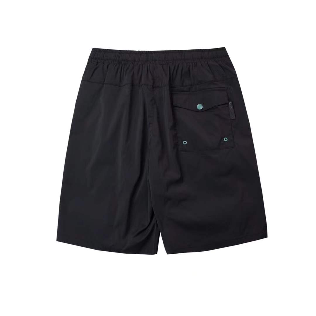 Moncler logo-patch shorts are designed for casual or swimwear
