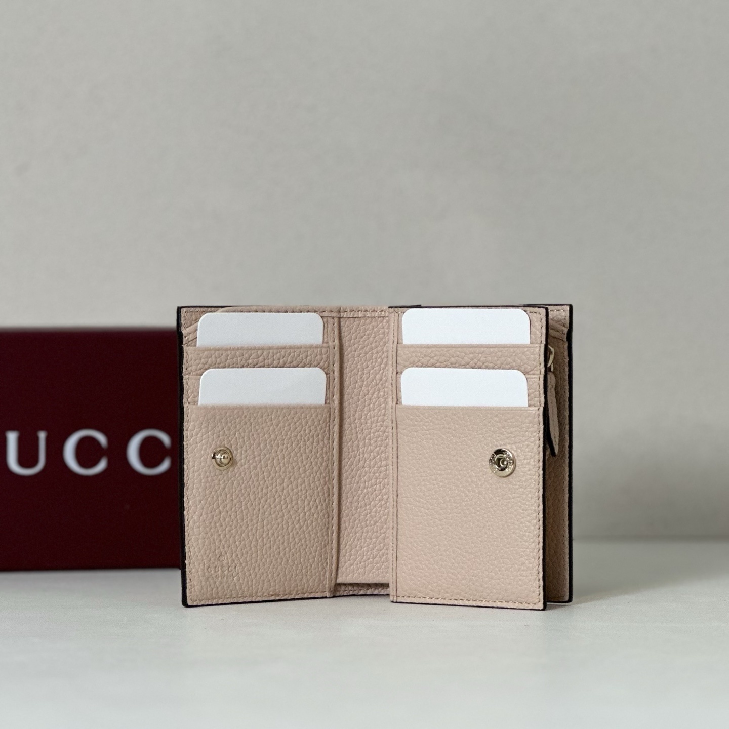 Gucci Bi-color GG Marmont mini wallet in pink leather and beige/dark brown GG Supreme canvas