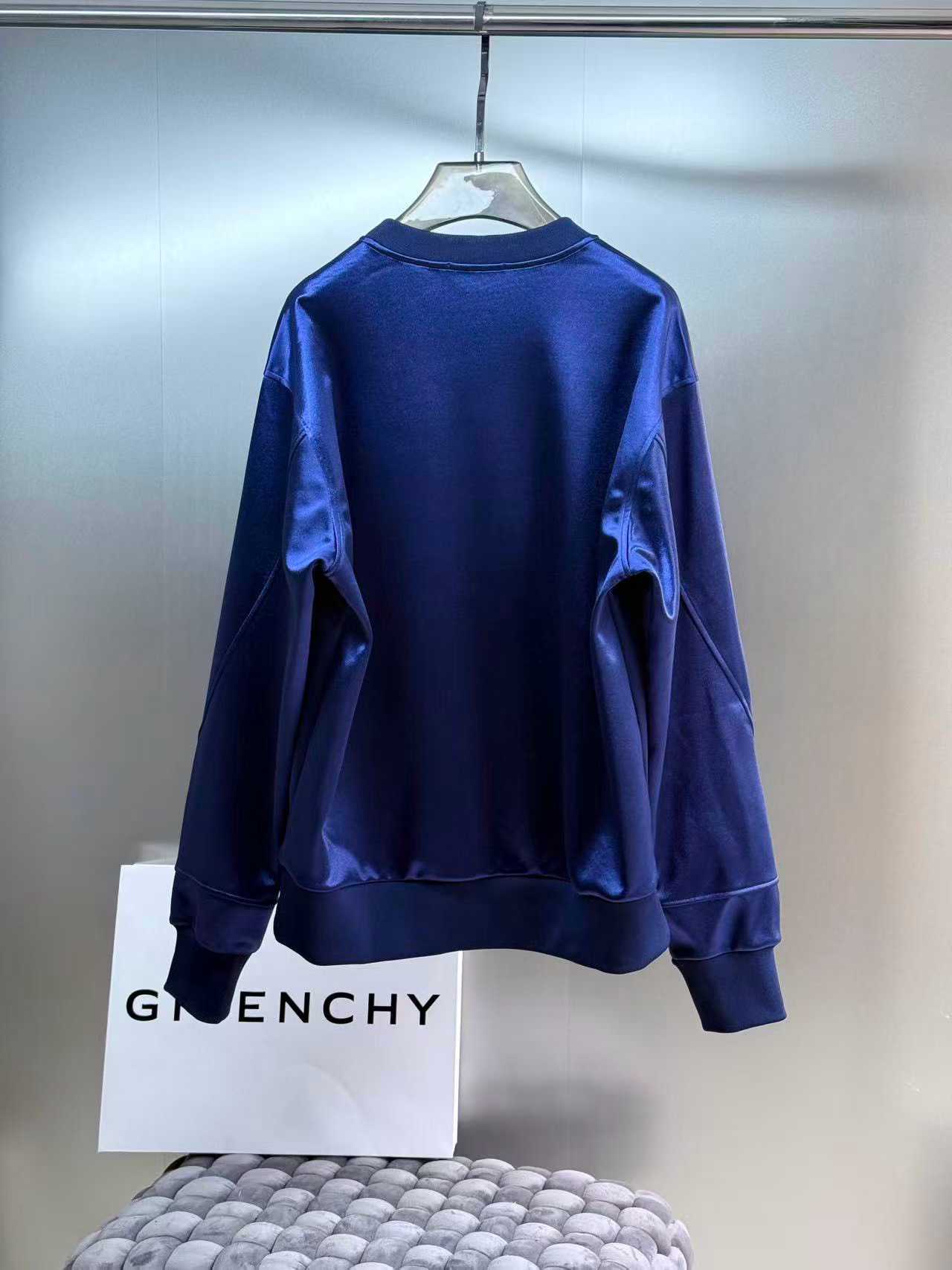 Givenchy Paris sweatshirt in satin with navy embroidery