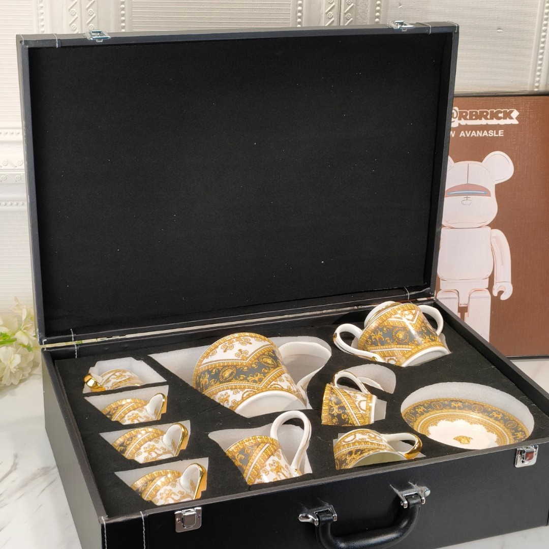 Versace Baroque Rhapsody Teapot