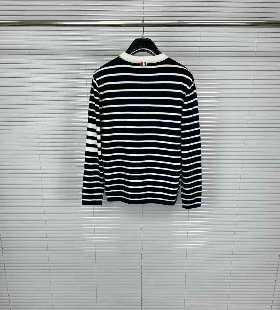 Thom browne black and grey striped long-sleeve crew neck sweaters