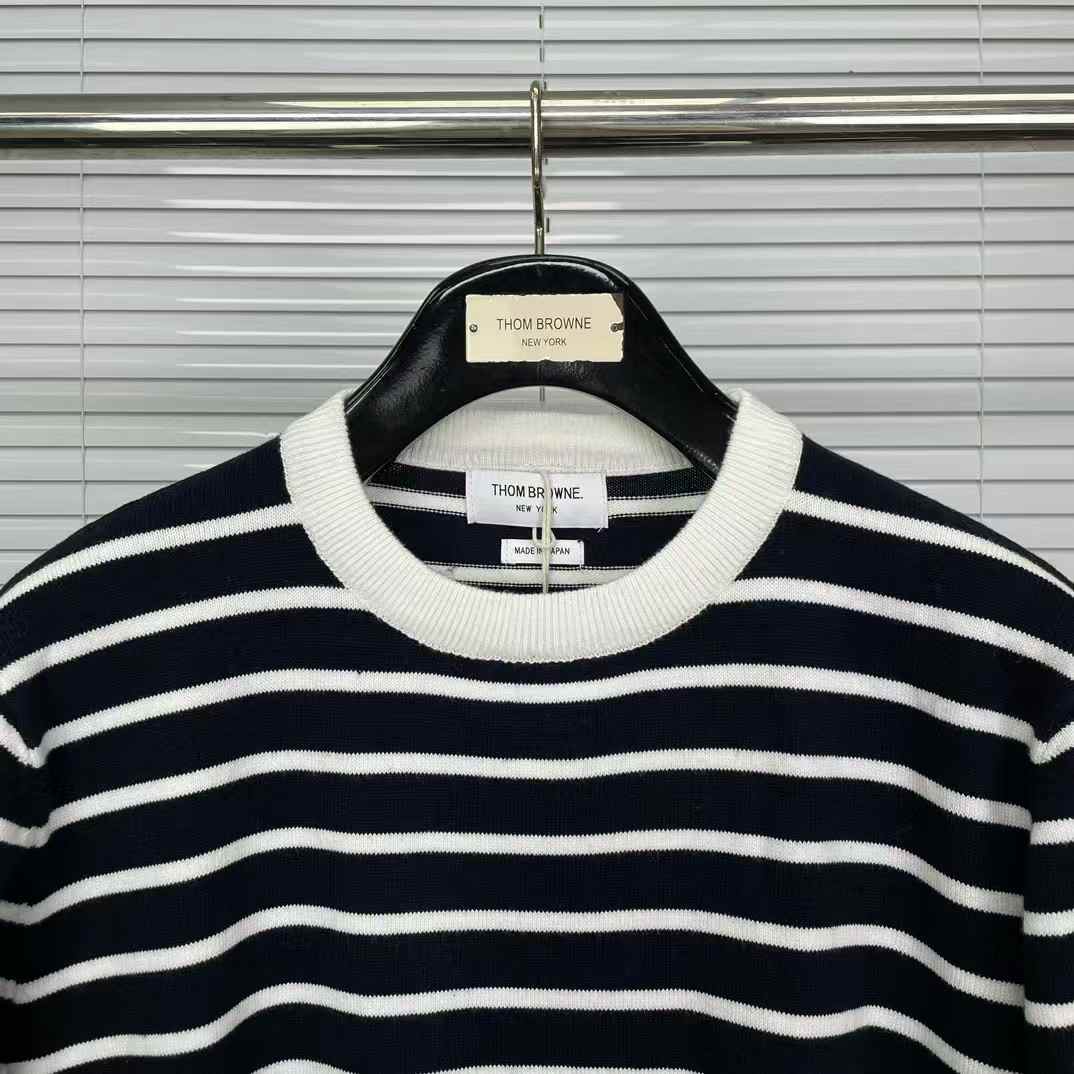 Thom browne black and grey striped long-sleeve crew neck sweaters