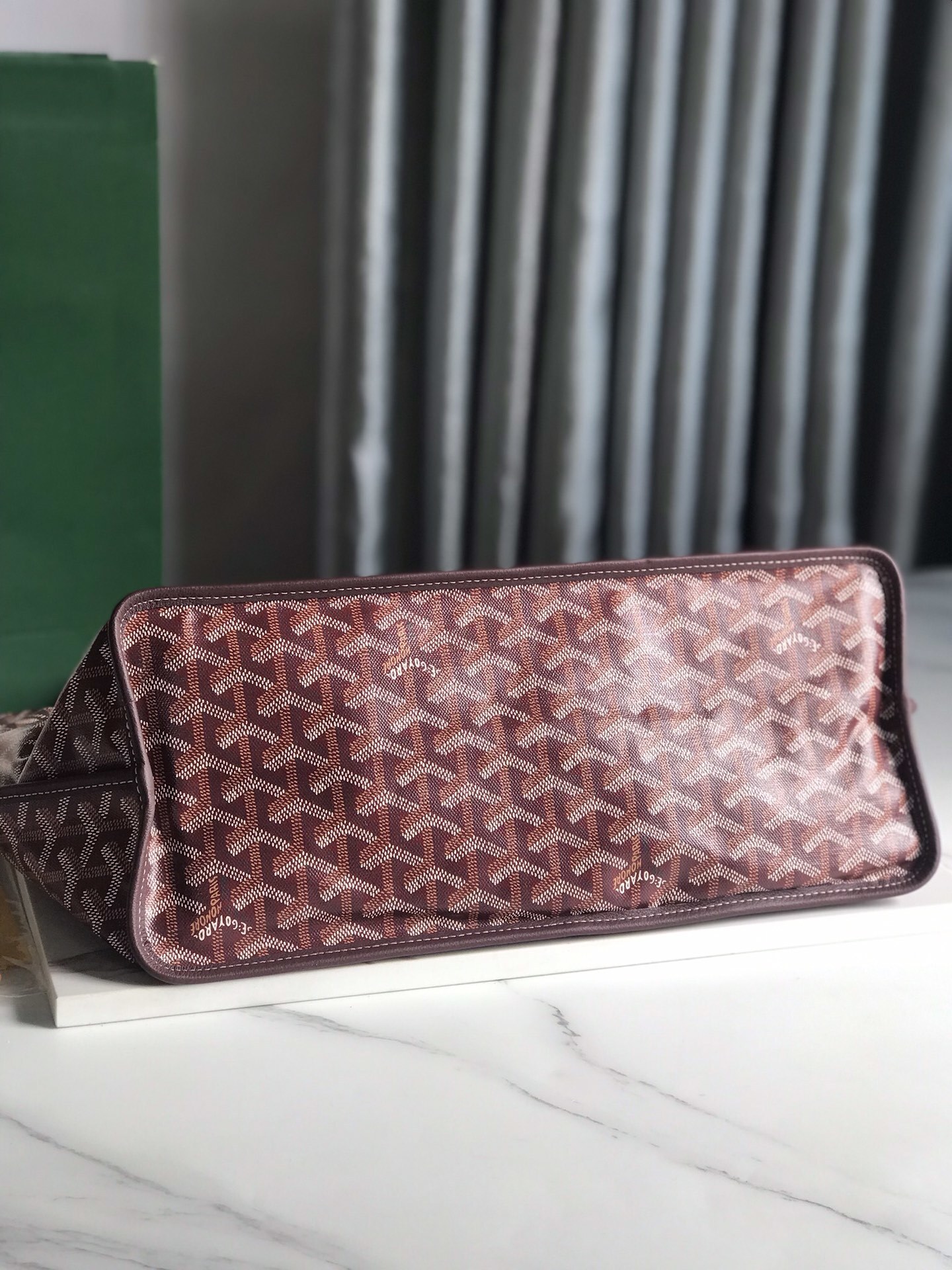 Goyard Saint Louis Tote PM in burgundy