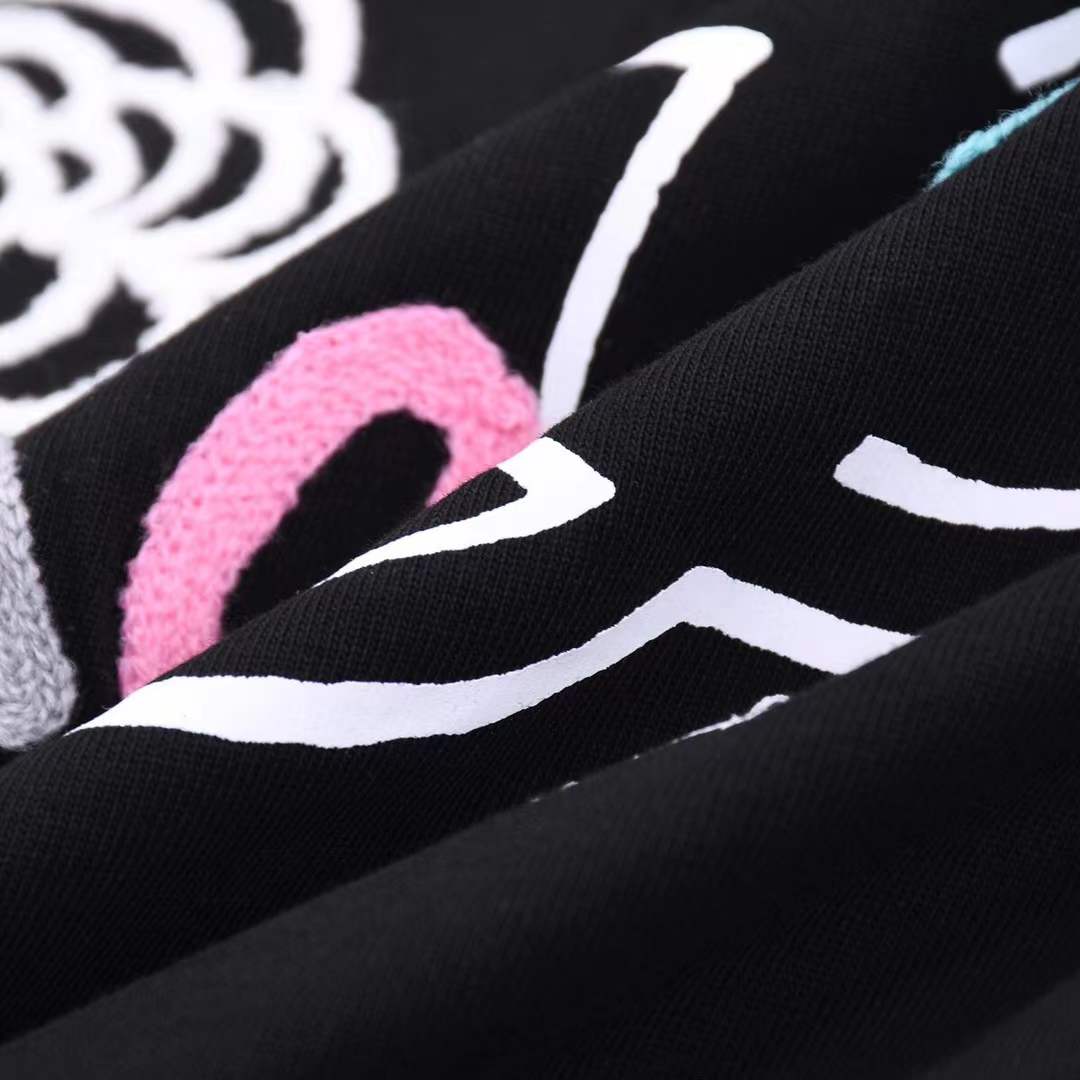 Chanel branded t-shirt