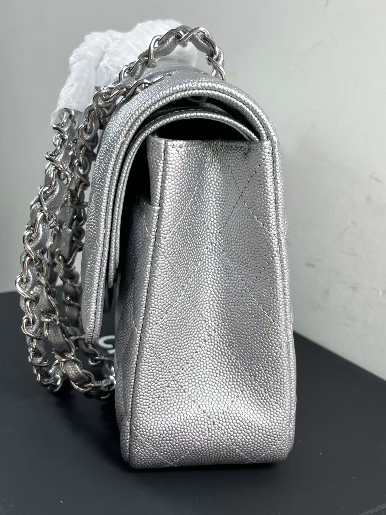 Chanel metallic silver quilted leather flap bag 25cm