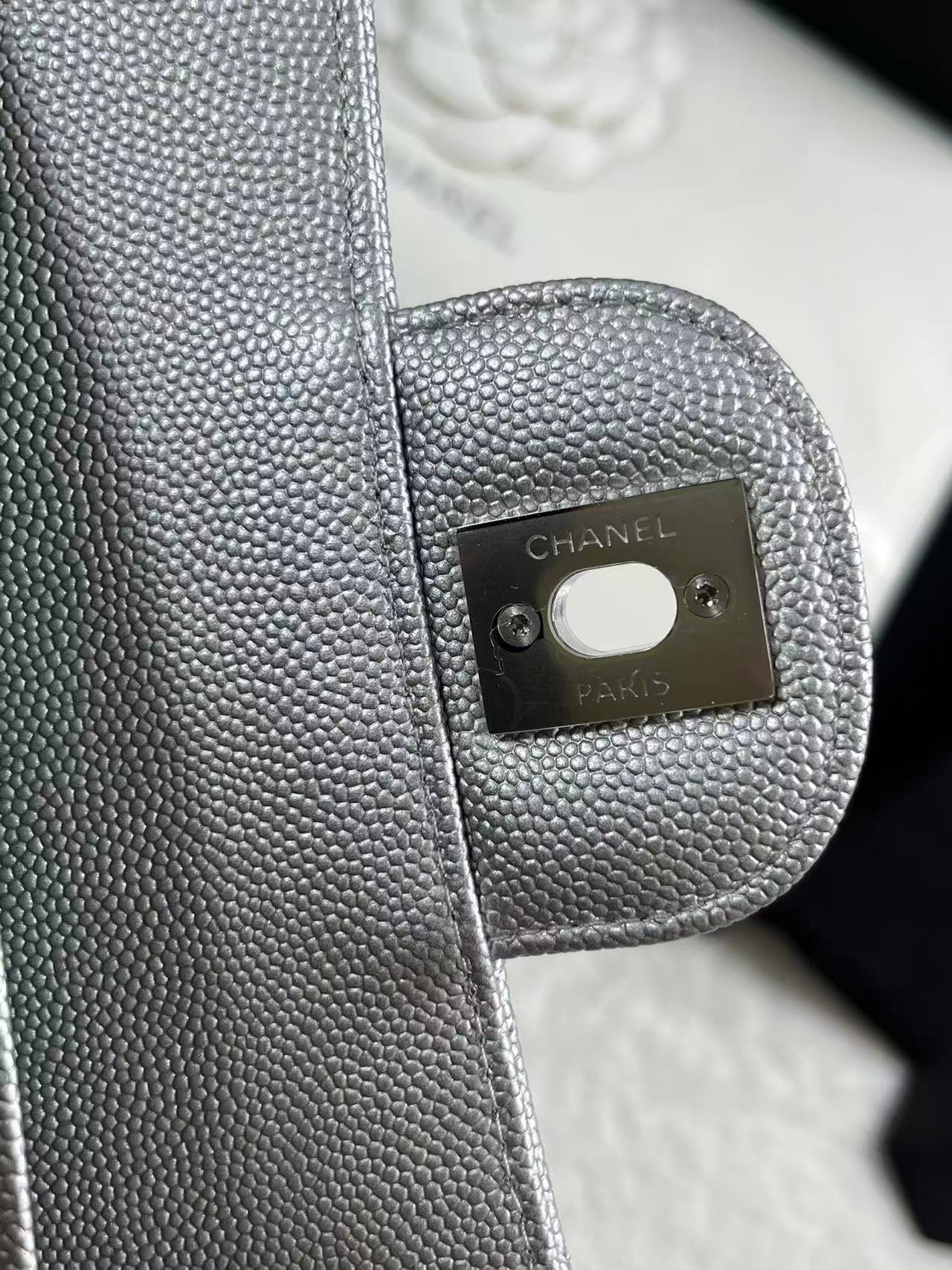 Chanel metallic silver quilted leather flap bag 25cm