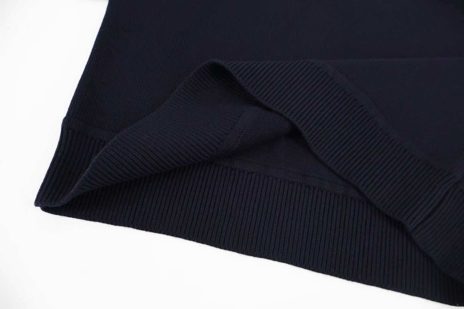 Moncler logo-embroidered striped-sleeve sweater navy blue cotton crewneck