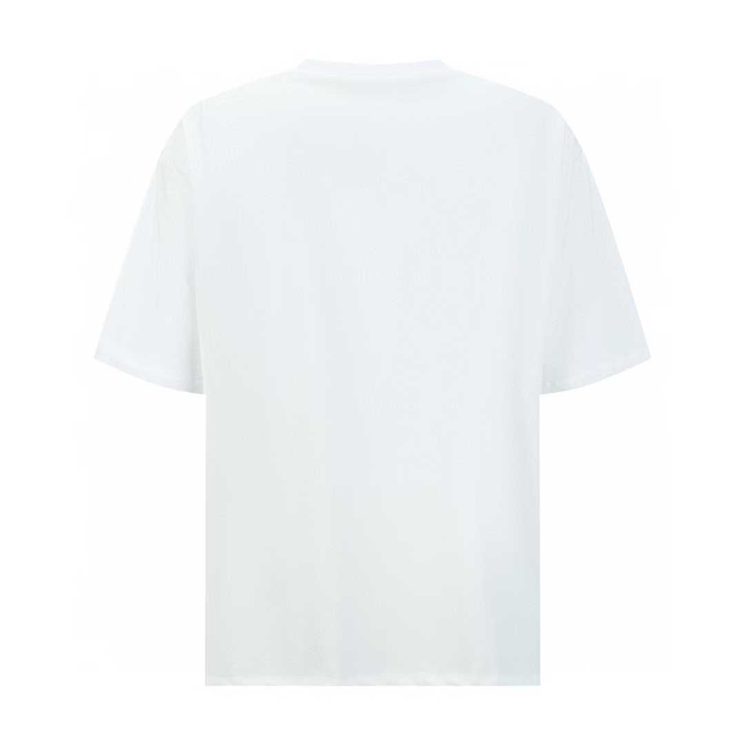 LOEWE pocket-detail T-shirt is a cotton relaxed fit garment featuring the brand's logo embroidered on the chest pocket