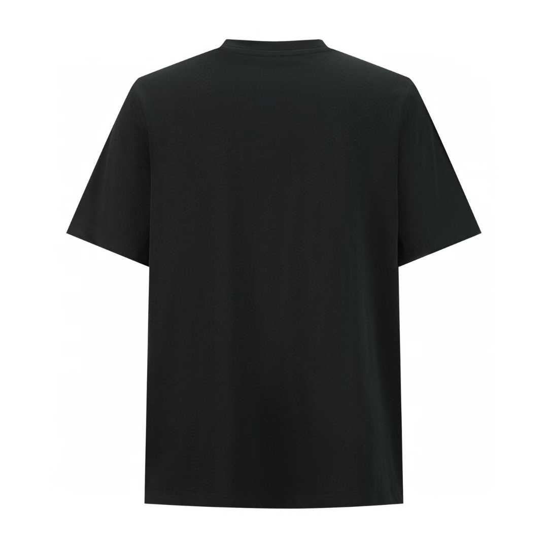 Burberry black cotton t-shirt featuring the Burberry Equestrian Knight Design.