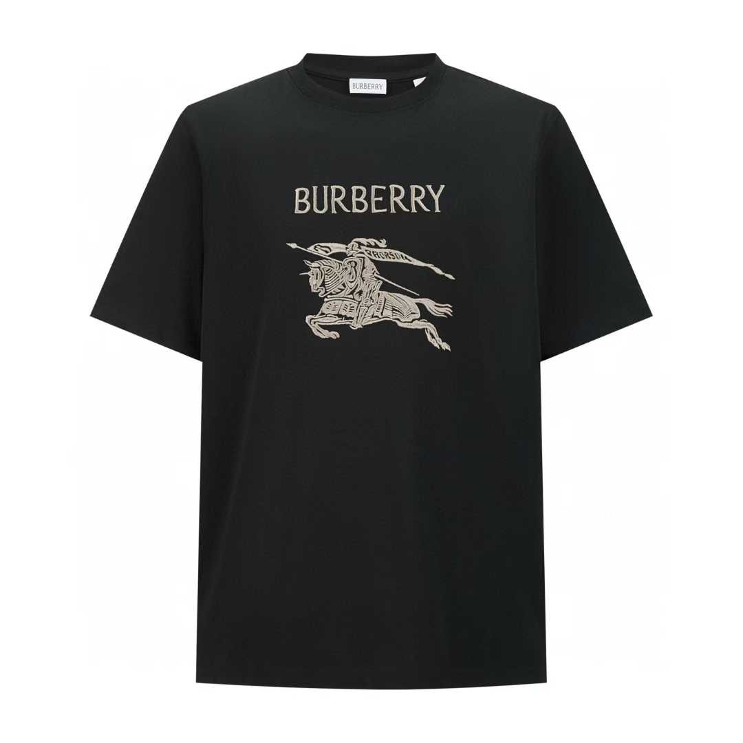Burberry black cotton t-shirt featuring the Burberry Equestrian Knight Design.