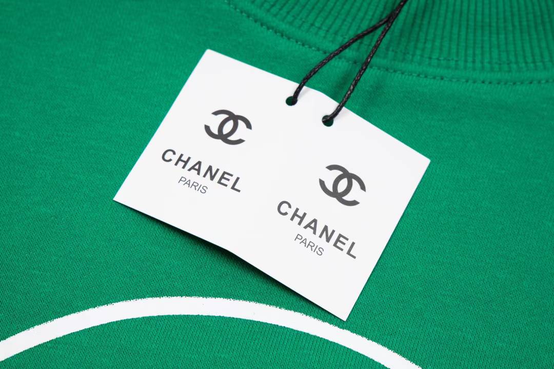 Chanel logo sweatshirt green