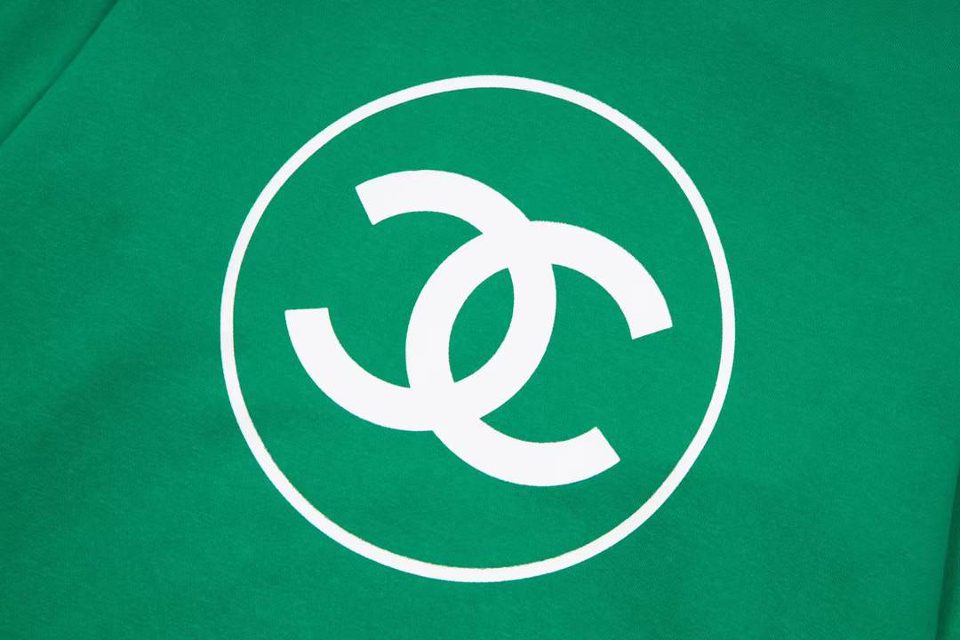 Chanel logo sweatshirt green