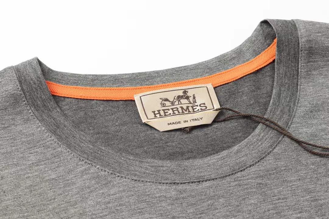Hermes gray T-shirt