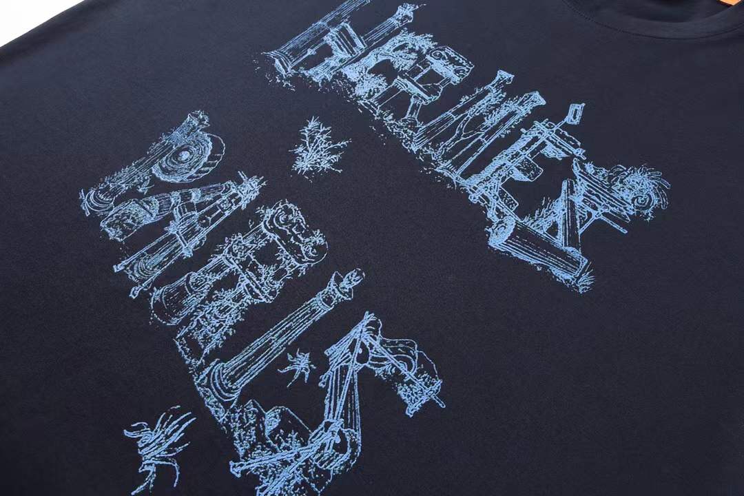 Hermès men's t-shirt featuring a "HERMÈS PARIS" graphic print