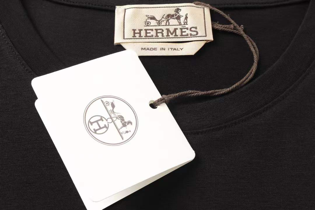 Hermès crew neck t-shirt featuring a unique graphic print of horses in a pocket-like design on the front