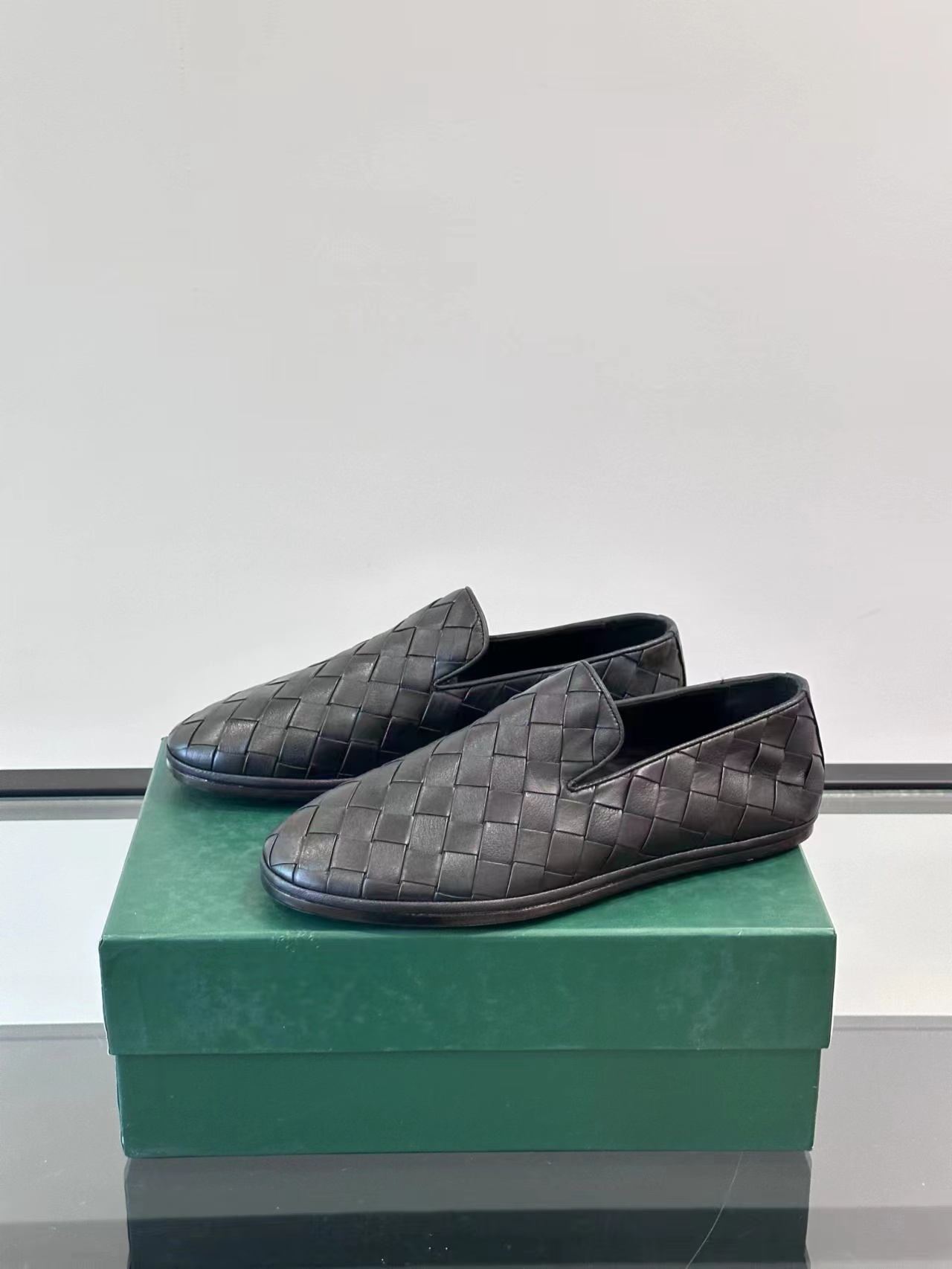 Bottega Veneta Women's Sunday Slipper in Black