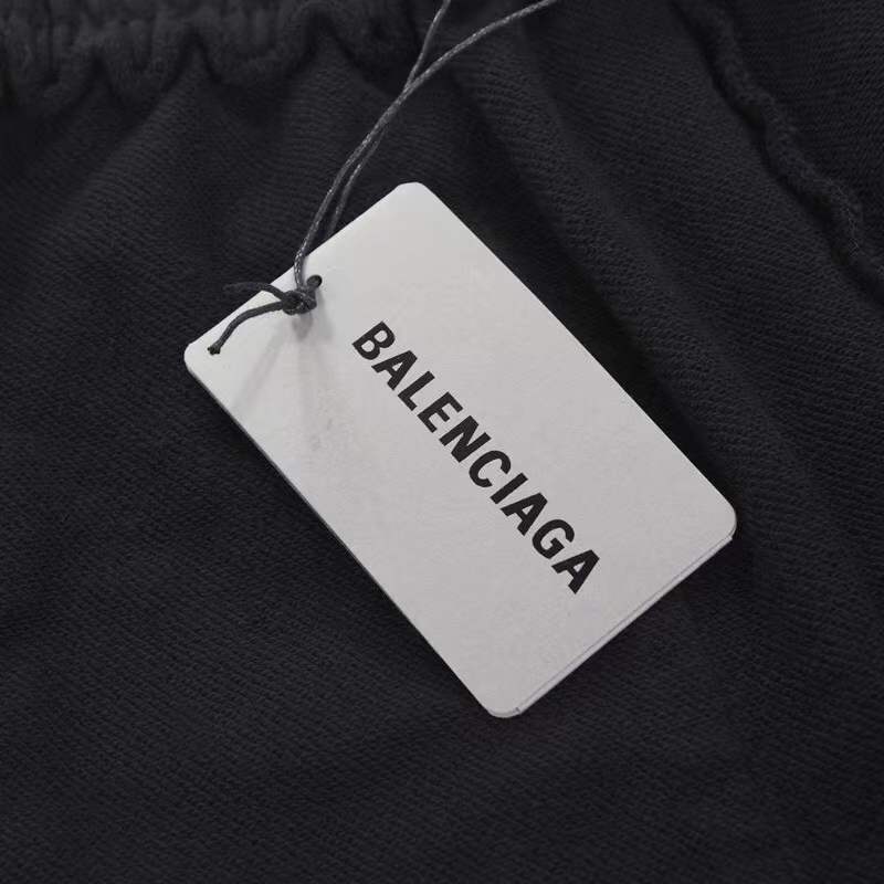 balenciaga black and white tie-dye shorts feature a Balenciaga brand logo